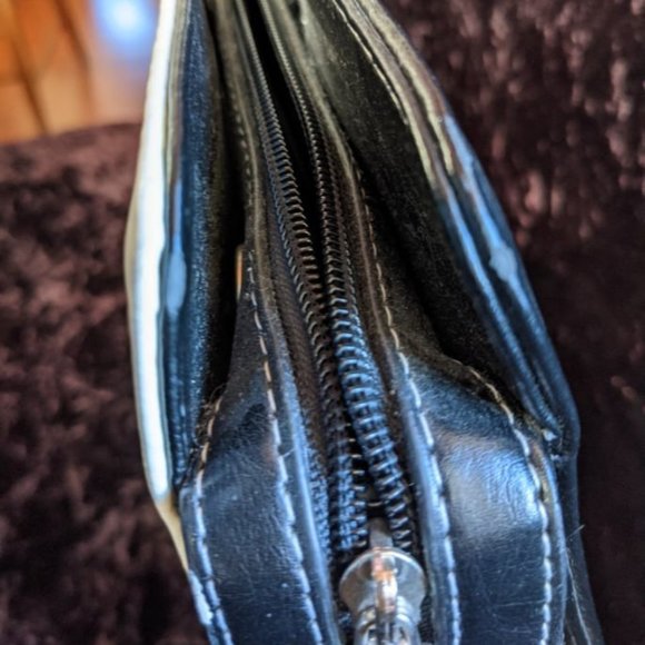 Flora Louis Leather Checkerboard Handbag Purse Excellent Black & White, Timeless - Picture 9 of 16